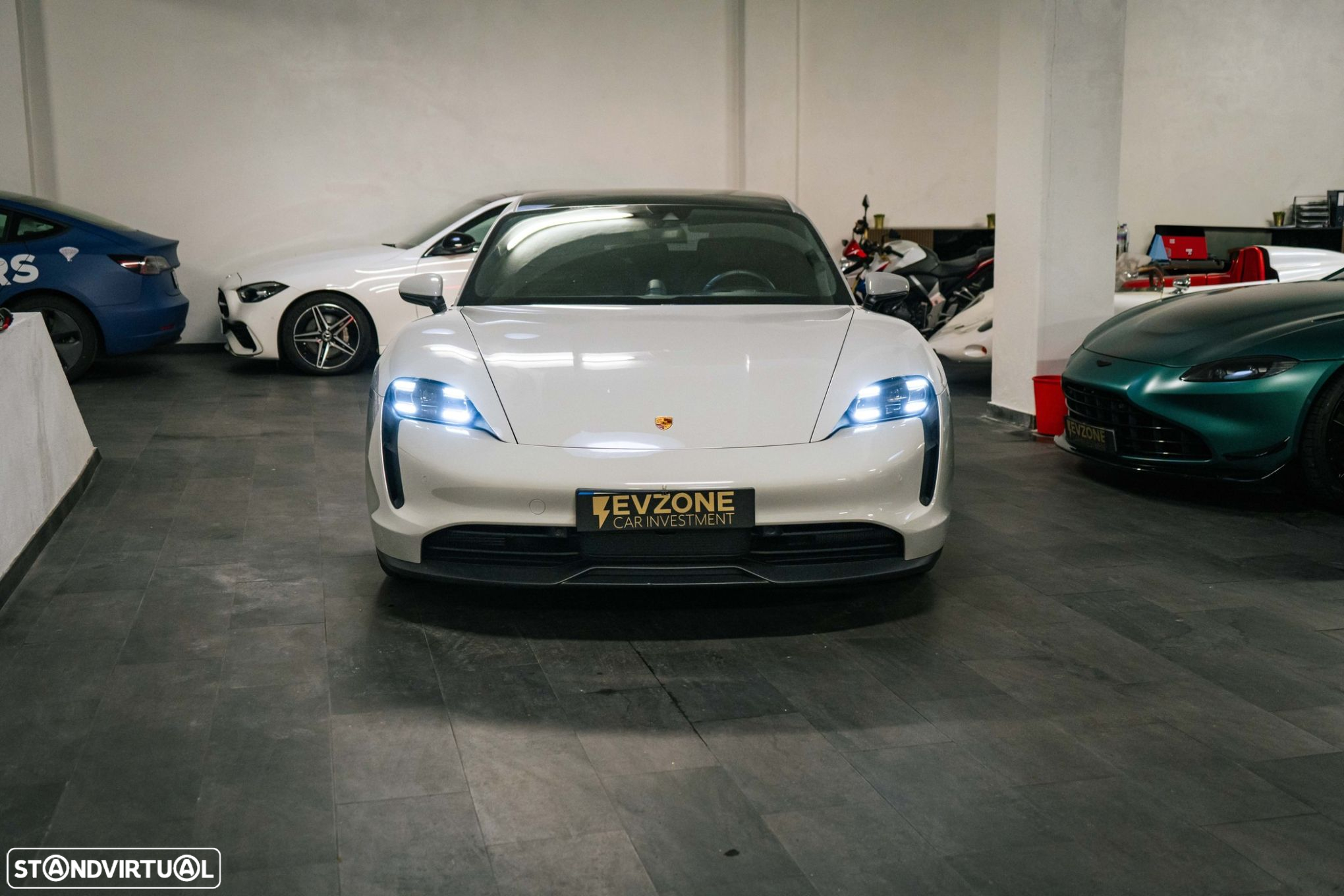 Porsche Taycan Sport Turismo - 2