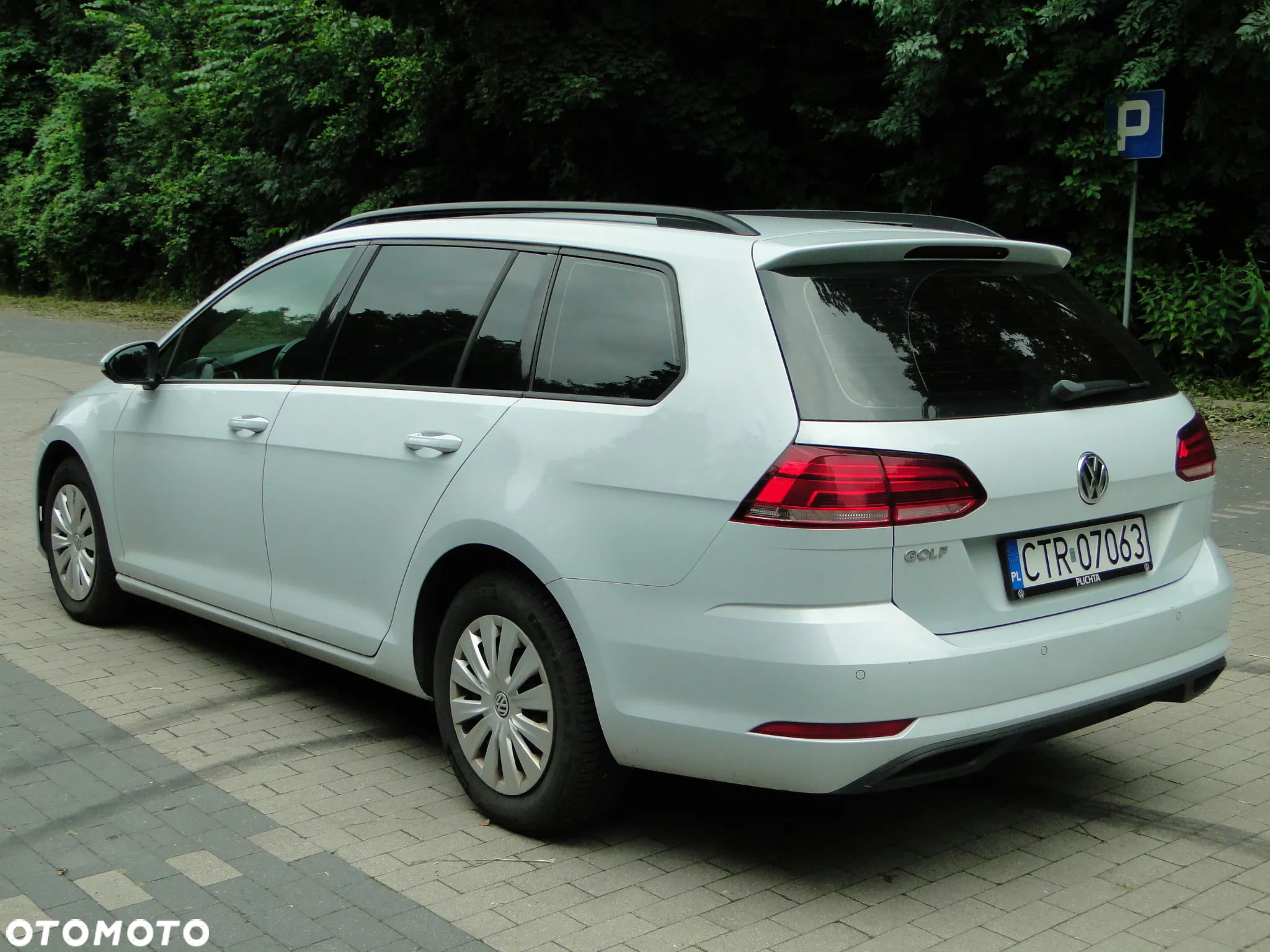 Volkswagen Golf VII 1.6 TDI BMT Trendline - 6