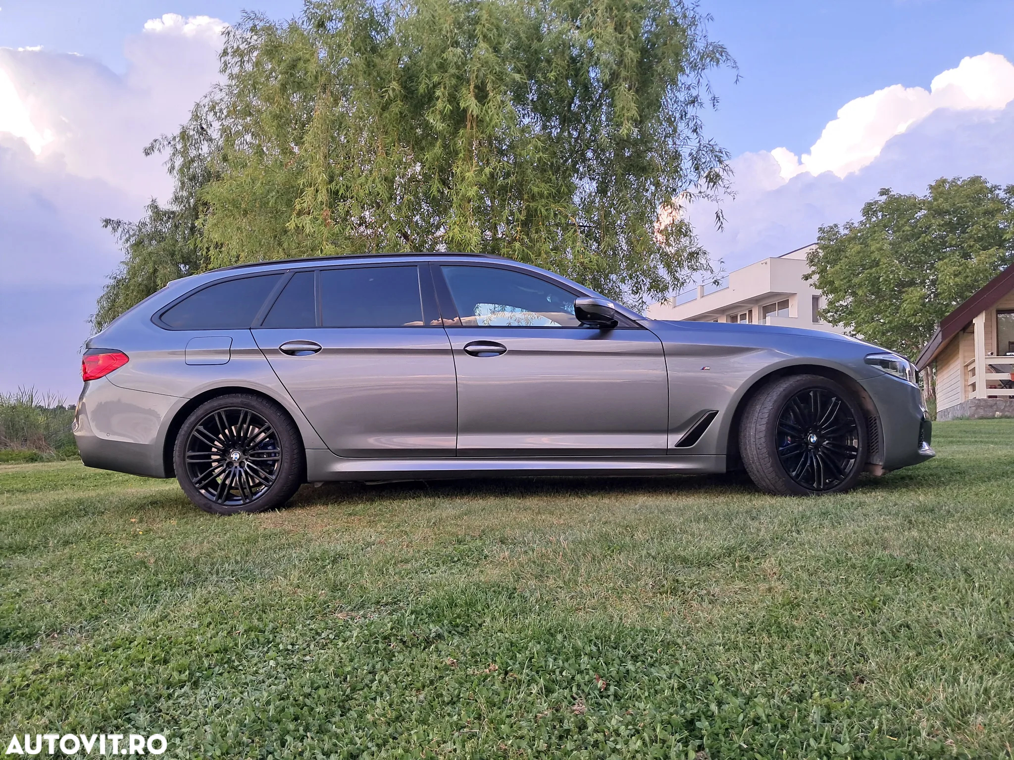 BMW Seria 5 540d xDrive AT - 2