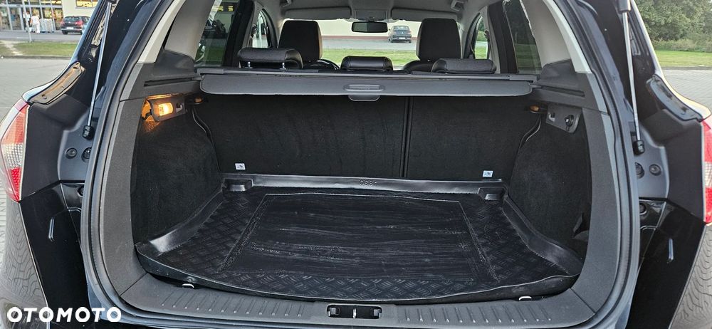 Ford Kuga 2.0 TDCi 4x4 Titanium - 14
