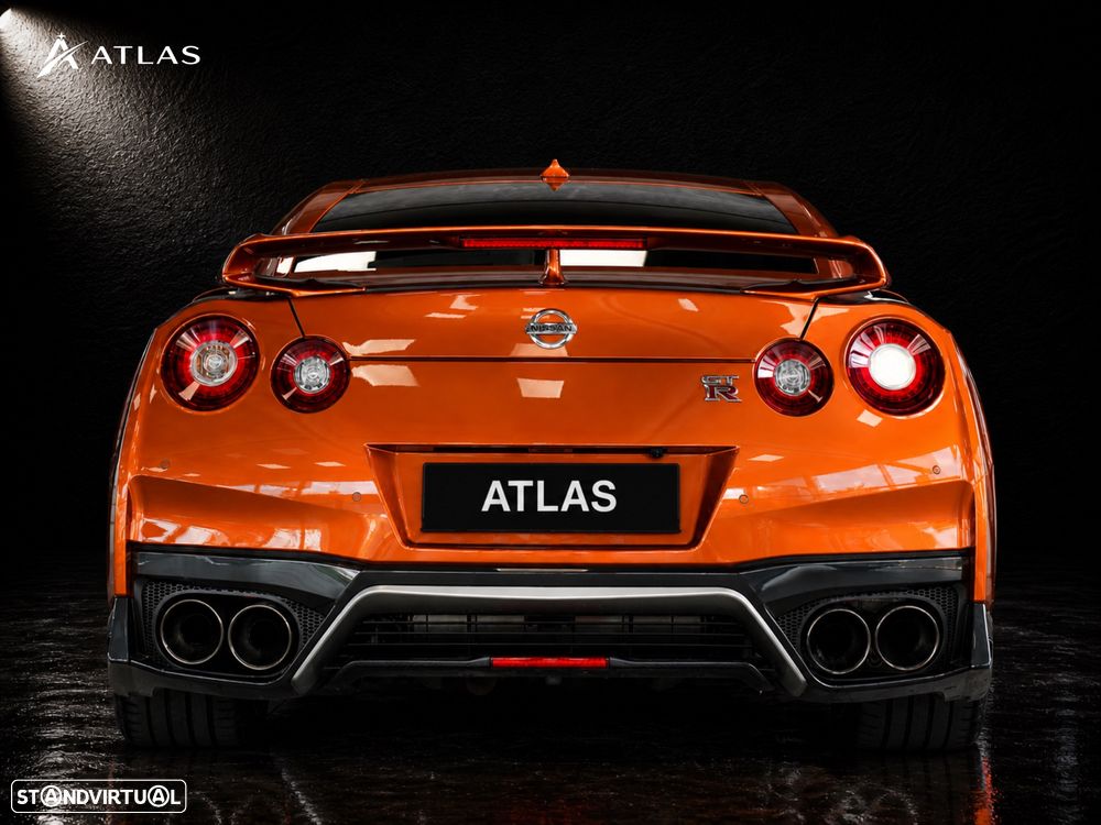 Nissan GT-R Prestige Edition - 8