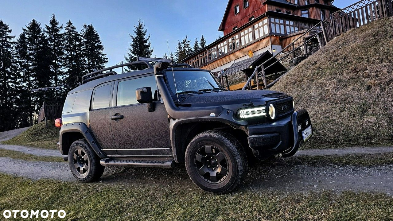 Toyota FJ - 16