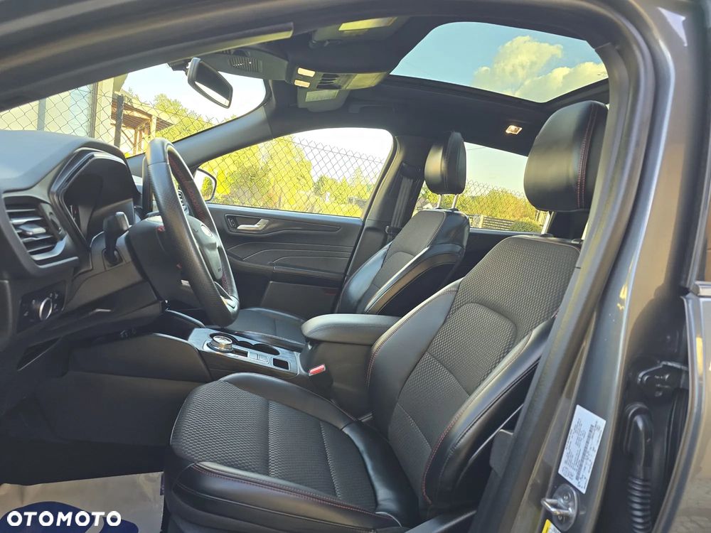 Ford Kuga - 35