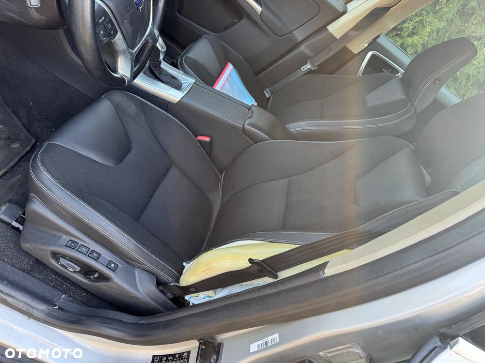 Volvo XC 60 T5 Powershift Momentum - 15