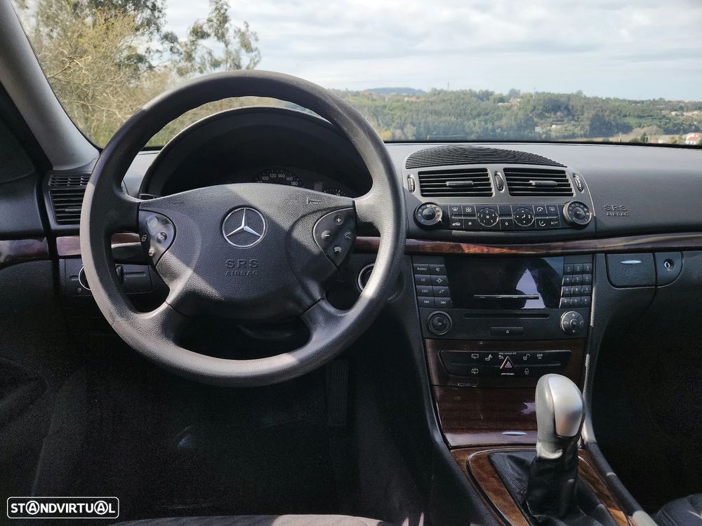 Mercedes-Benz E 220 CDi Avantgarde - 8