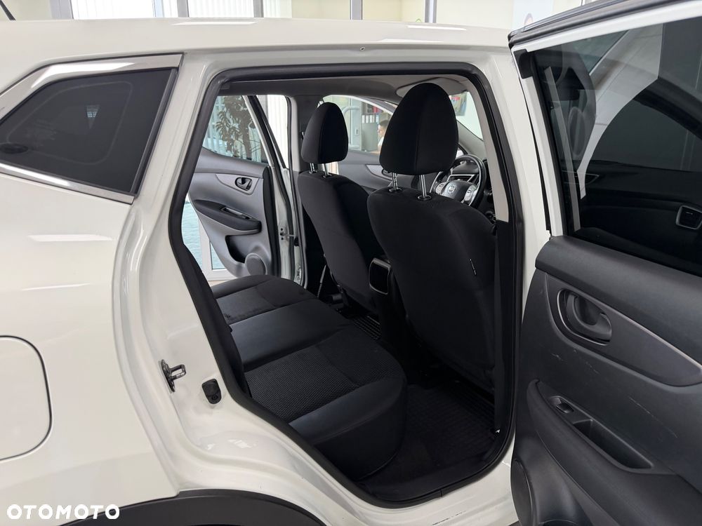 Nissan Qashqai - 23