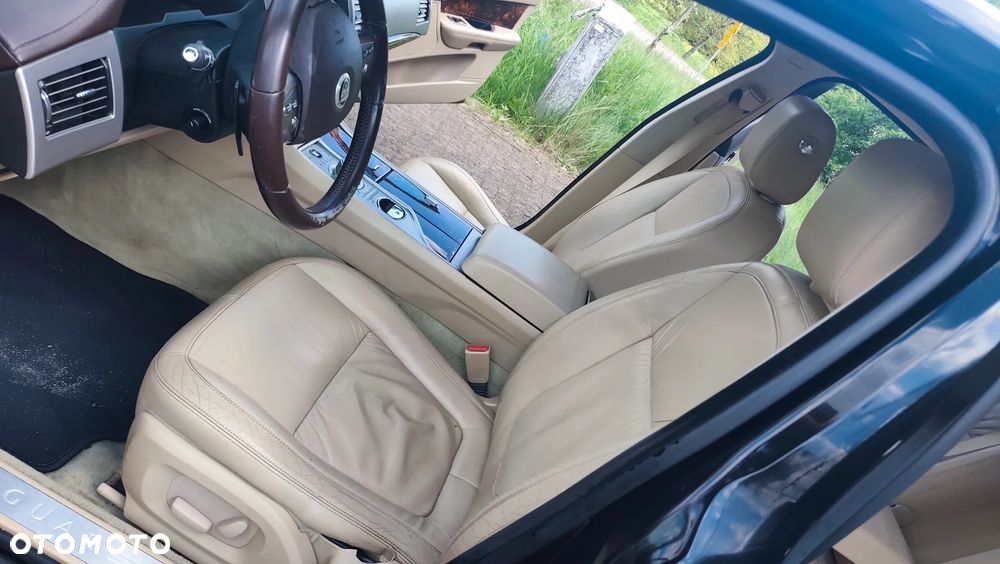 Jaguar XF 3.0 V6 - 6