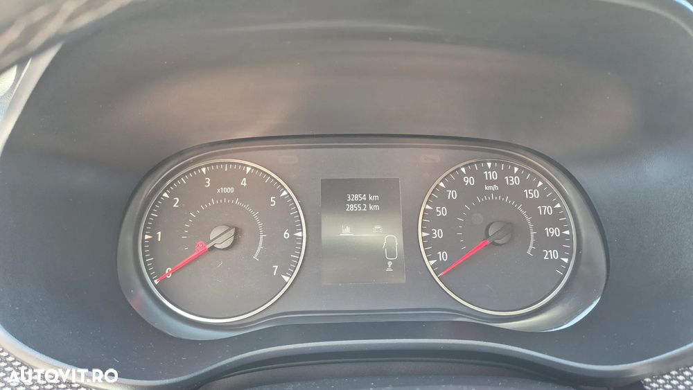 Dacia Logan TCe 90 MT6 Comfort - 17