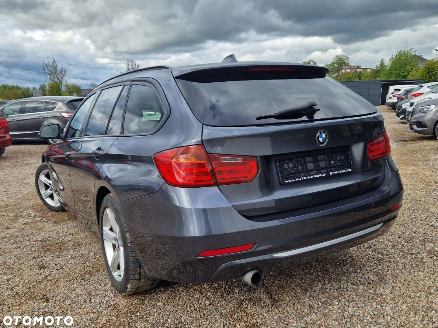 BMW Seria 3 318d Touring Modern Line - 26