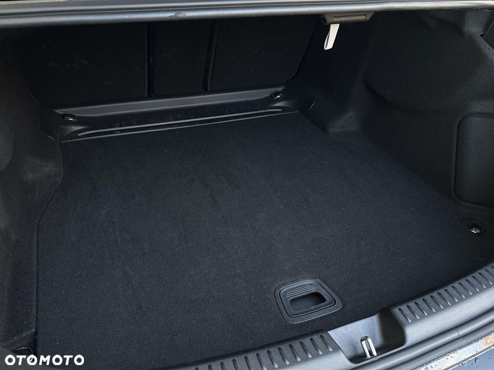 Mercedes-Benz Klasa E - 11