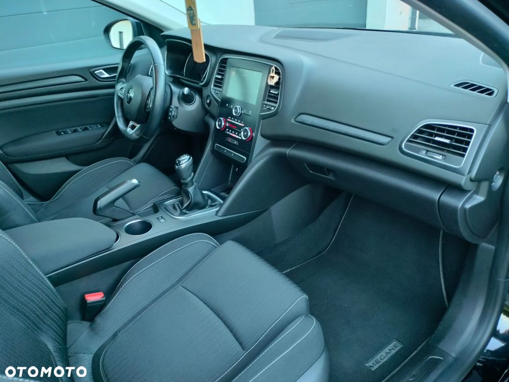 Renault Megane 1.5 Blue dCi Intens - 11