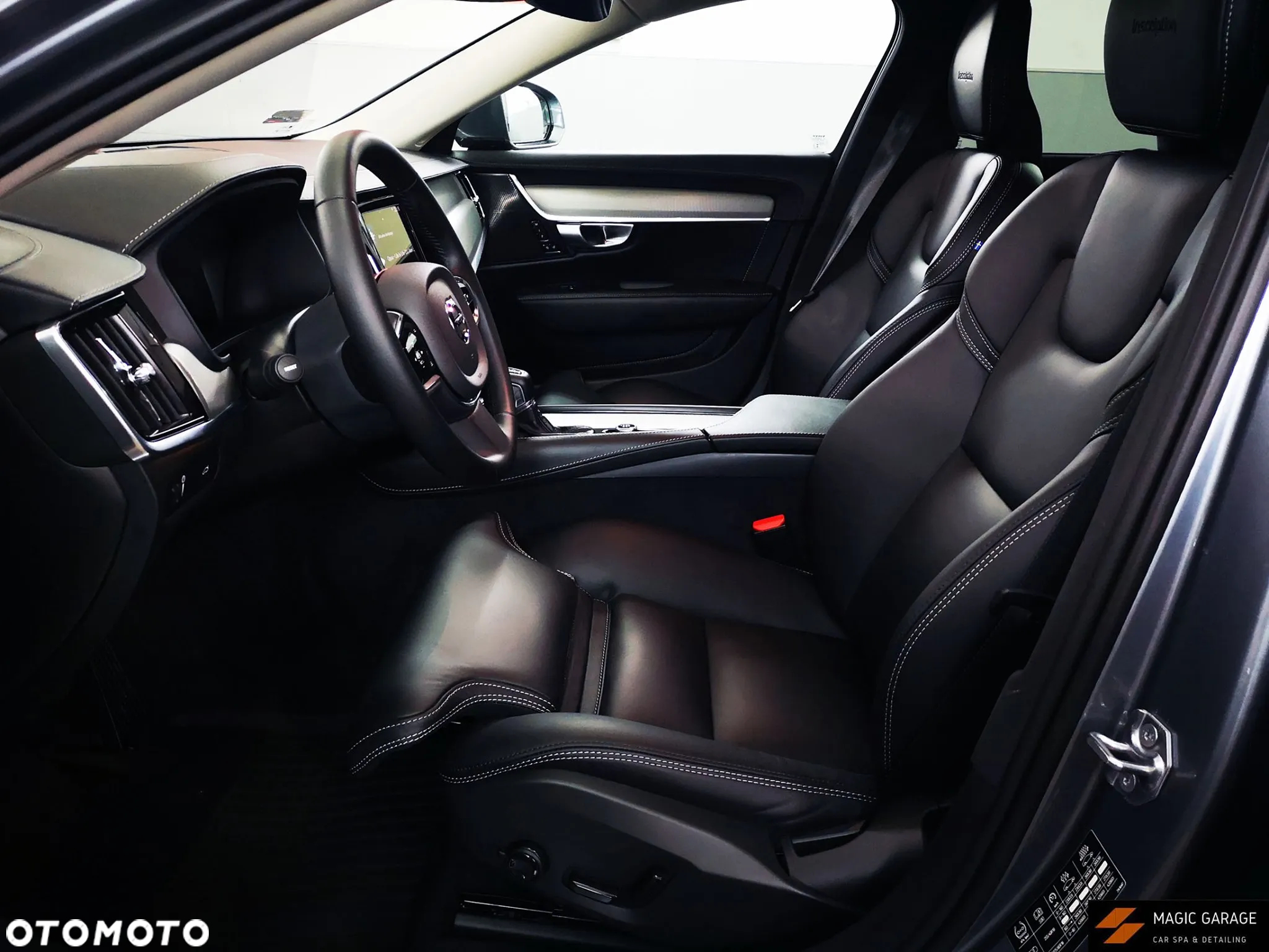 Volvo S90 D4 Inscription - 11