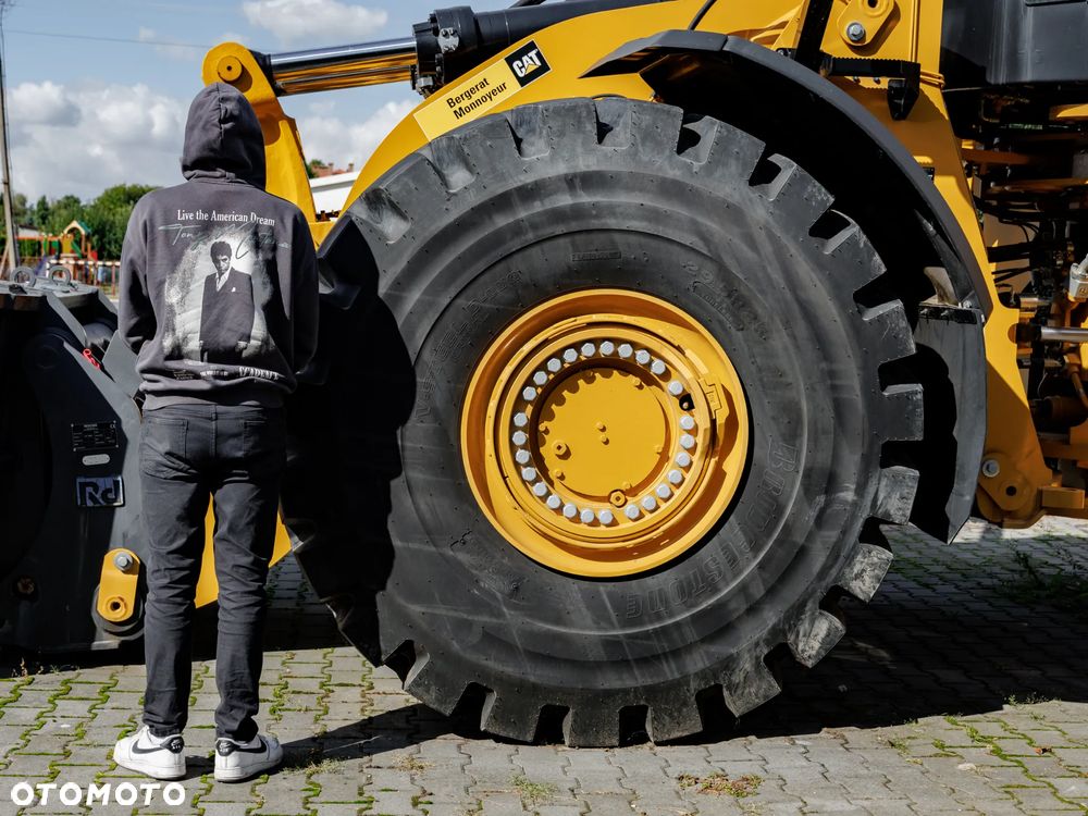 Caterpillar CAT 980M - 7