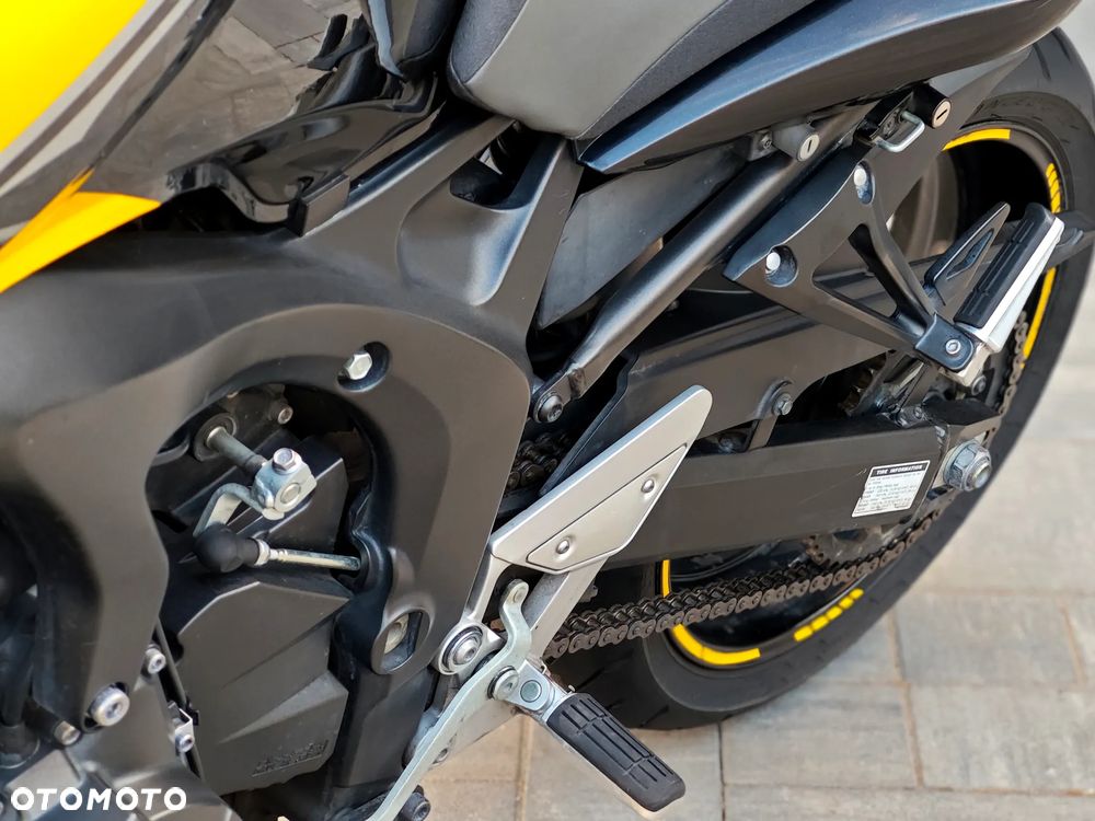 Yamaha FZ6 - 17