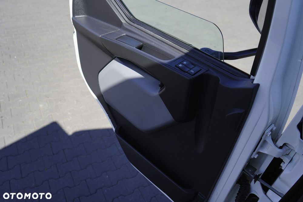 Renault / D 12 / 210 / ACC / EURO 6 / CHŁODNIA / ŁAD. 5950 KG / 11 PALET - 35