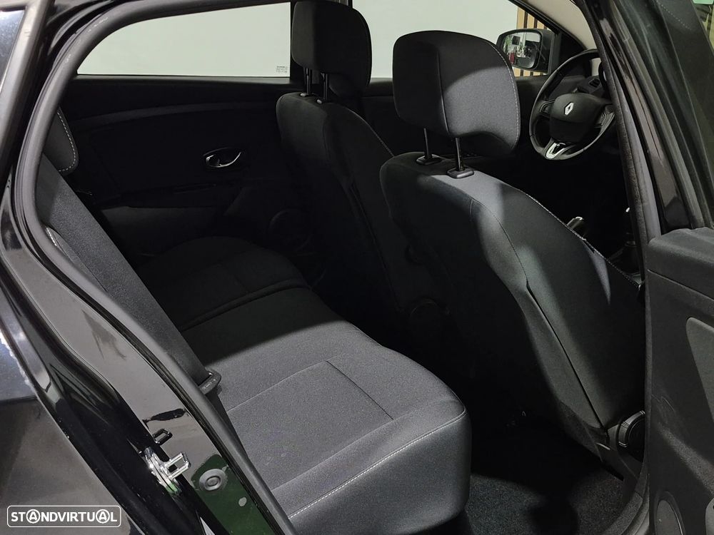 Renault Mégane Sport Tourer 1.5 dCi Confort SS - 14