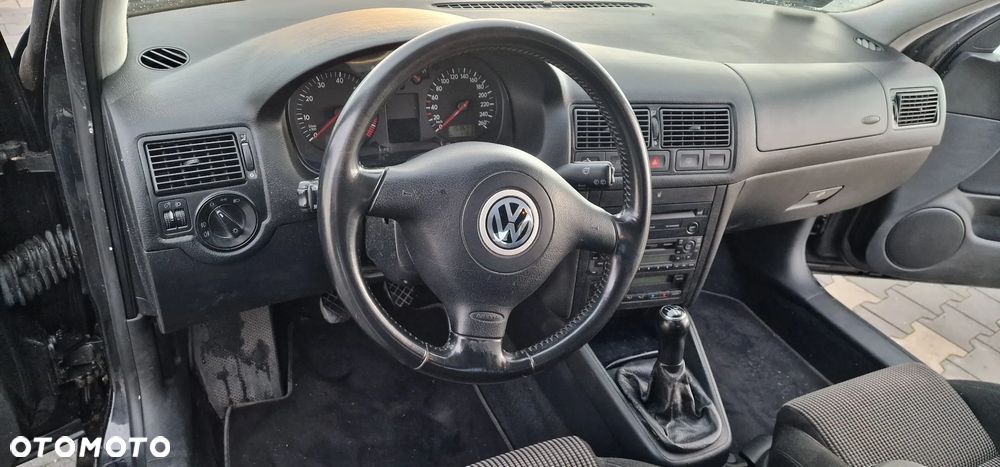 Volkswagen Golf IV 2.3 V5 GTI - 8