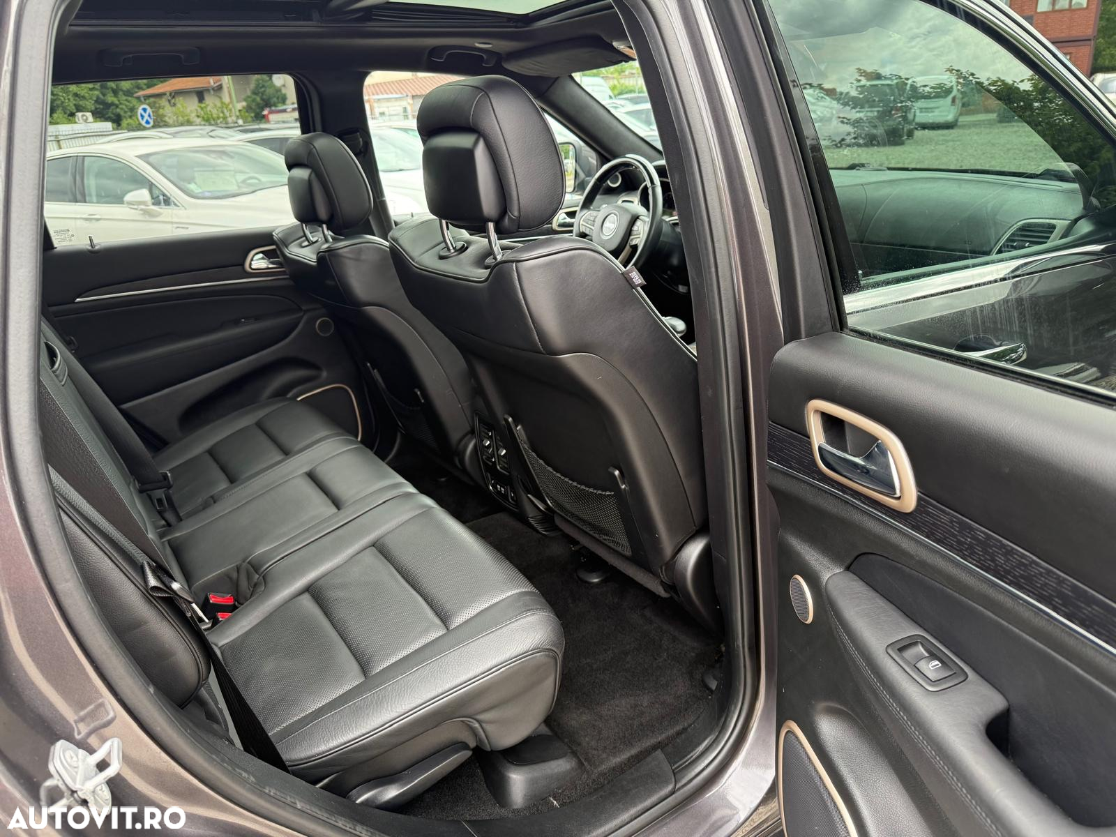 Jeep Grand Cherokee 3.0 TD AT Summit - 24