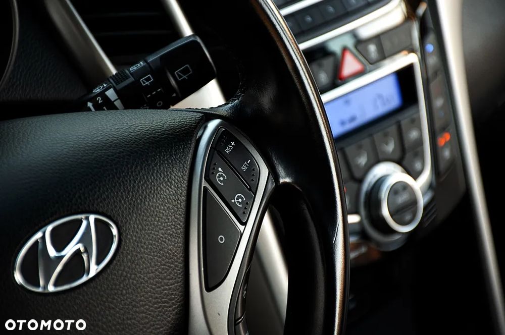 Hyundai i30 1.6 CRDi Premium - 38