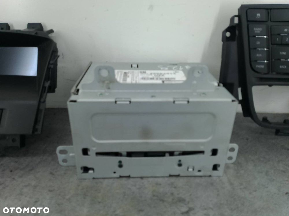 RADIO FABRYCZNE OPEL ASTRA J 20983513  13346050   13267984 - 3