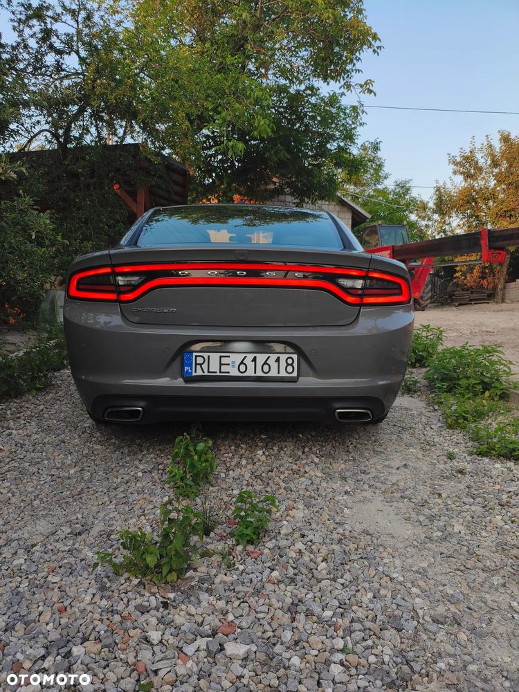 Dodge Charger - 4