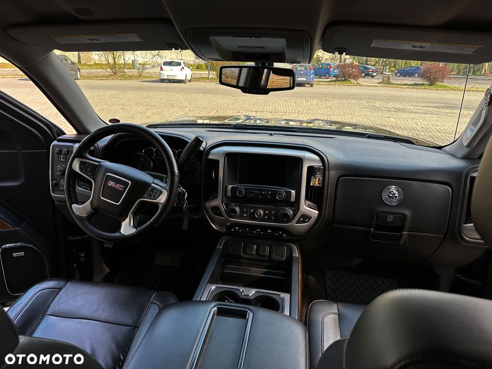 GMC Sierra - 11