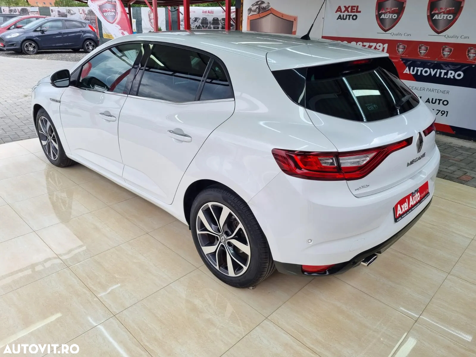 Renault Megane ENERGY dCi 130 BOSE EDITION - 34