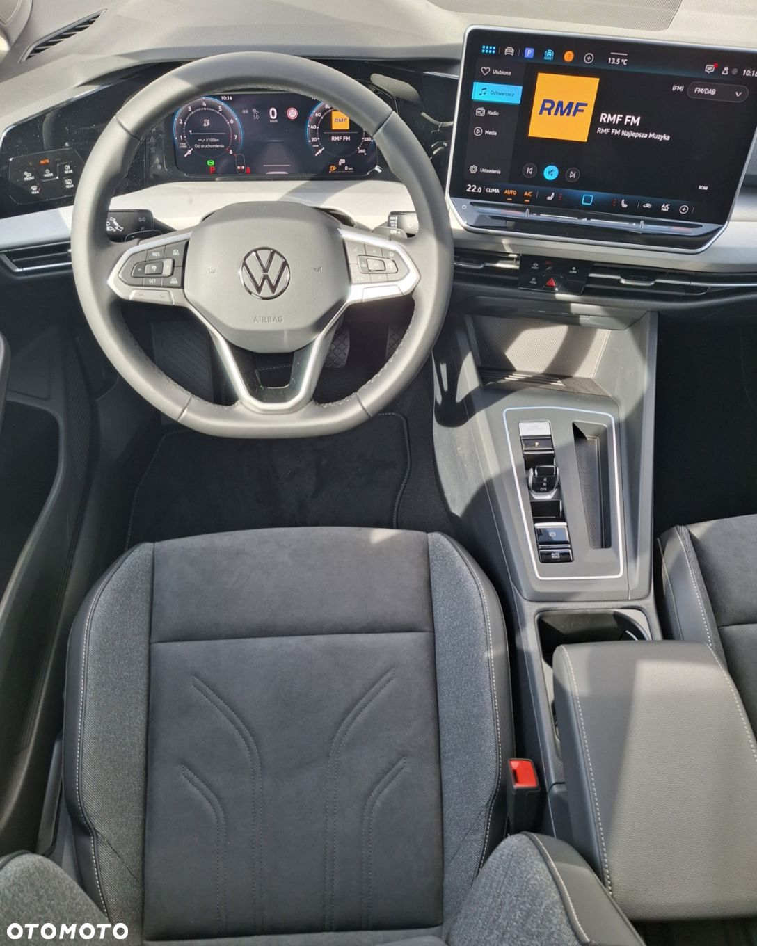 Volkswagen Golf - 11