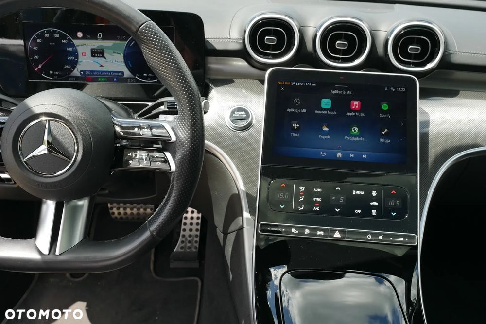 Mercedes-Benz Klasa C 300 e PHEV AMG - 38