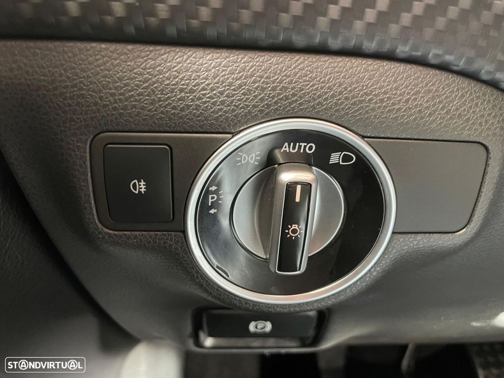 Mercedes-Benz A 200 AMG Line - 15