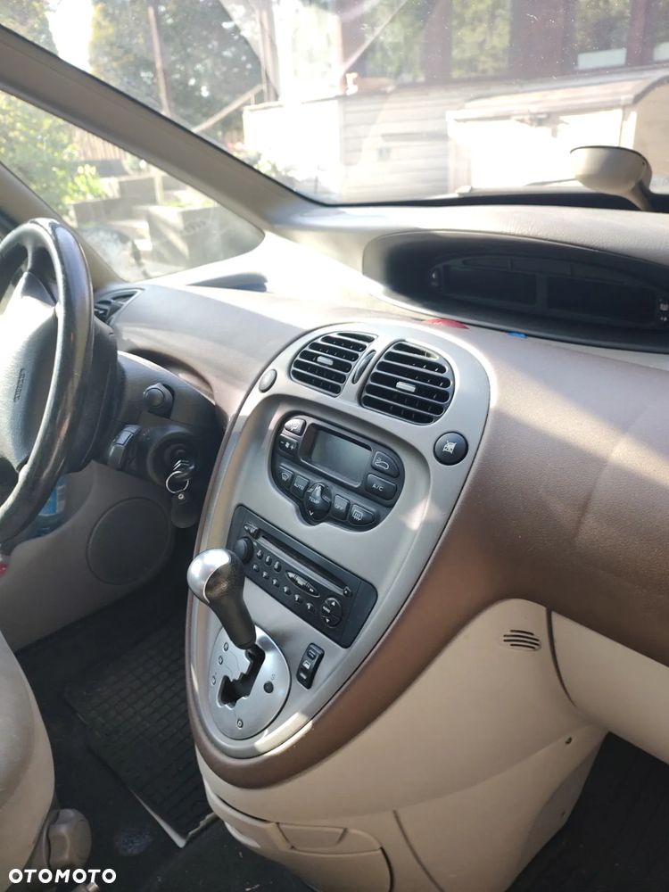 Citroën Xsara Picasso 2.0 Automatik Exclusive - 4