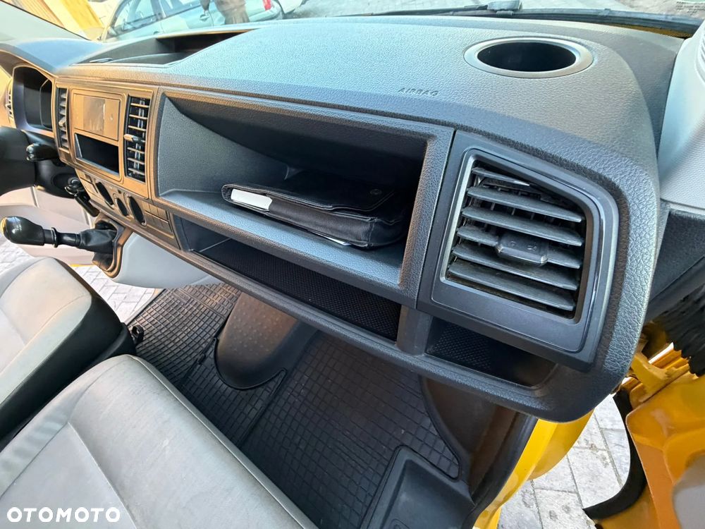 Volkswagen Transporter L1H1 - 18