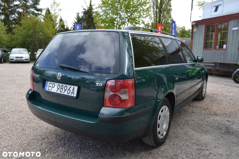 Volkswagen Passat - 4