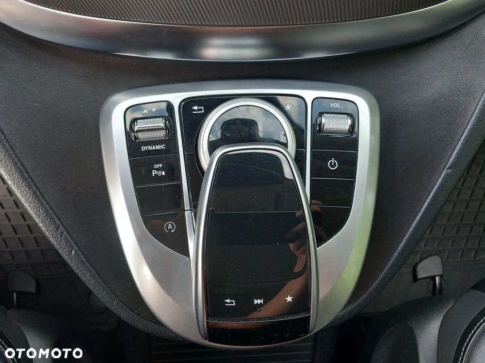 Mercedes-Benz Klasa V 250 (BlueTEC) d extralang 7G-TRONIC Avantgarde Edition - 27