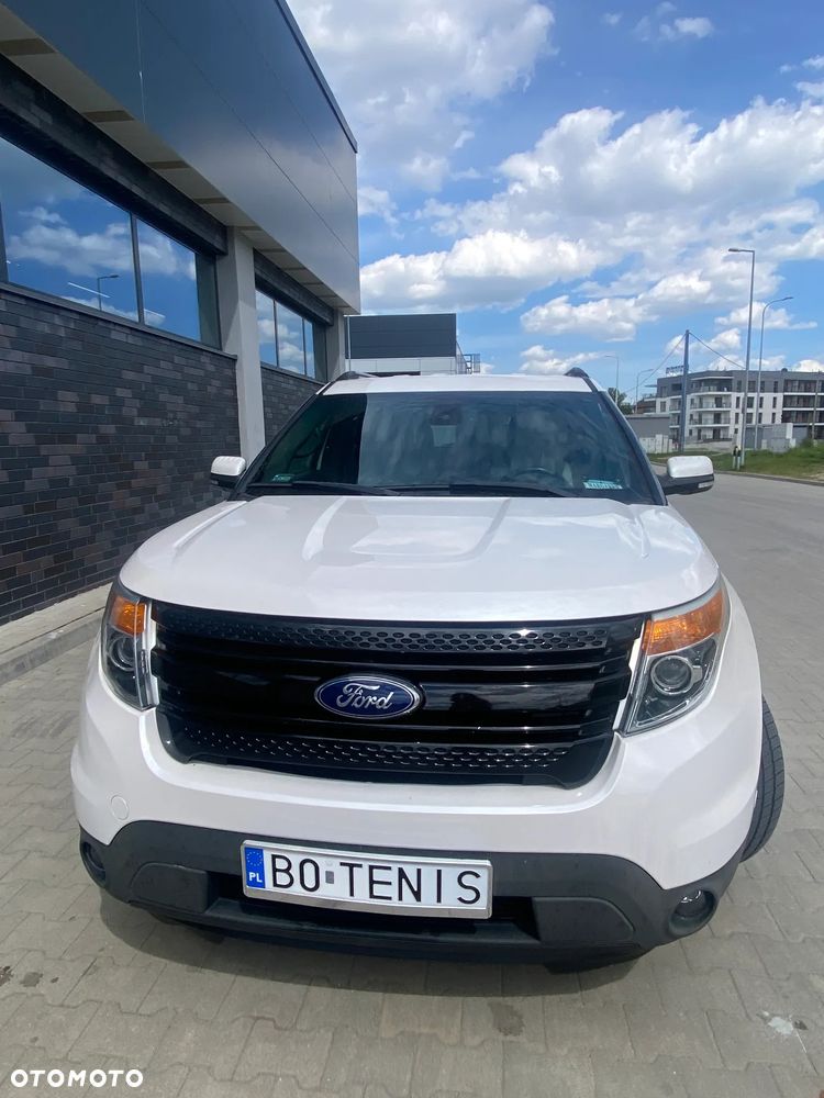 Ford Explorer - 1