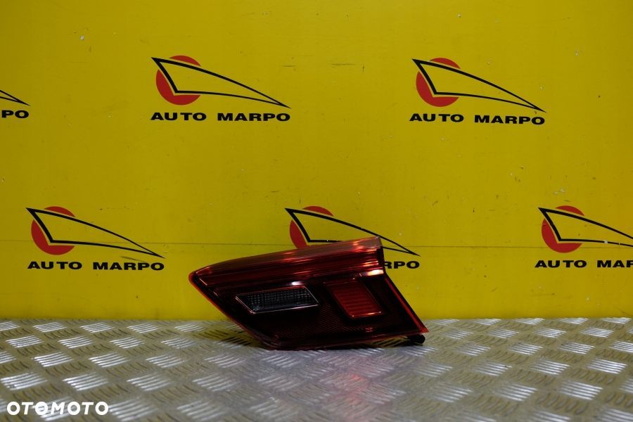 VW TIGUAN 2017- LAMPA KLAPY TYŁ LED PRAWA USA - 2