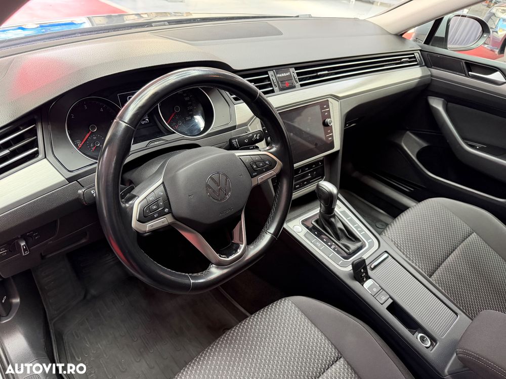 Volkswagen Passat 2.0 TDI DSG Comfortline - 12