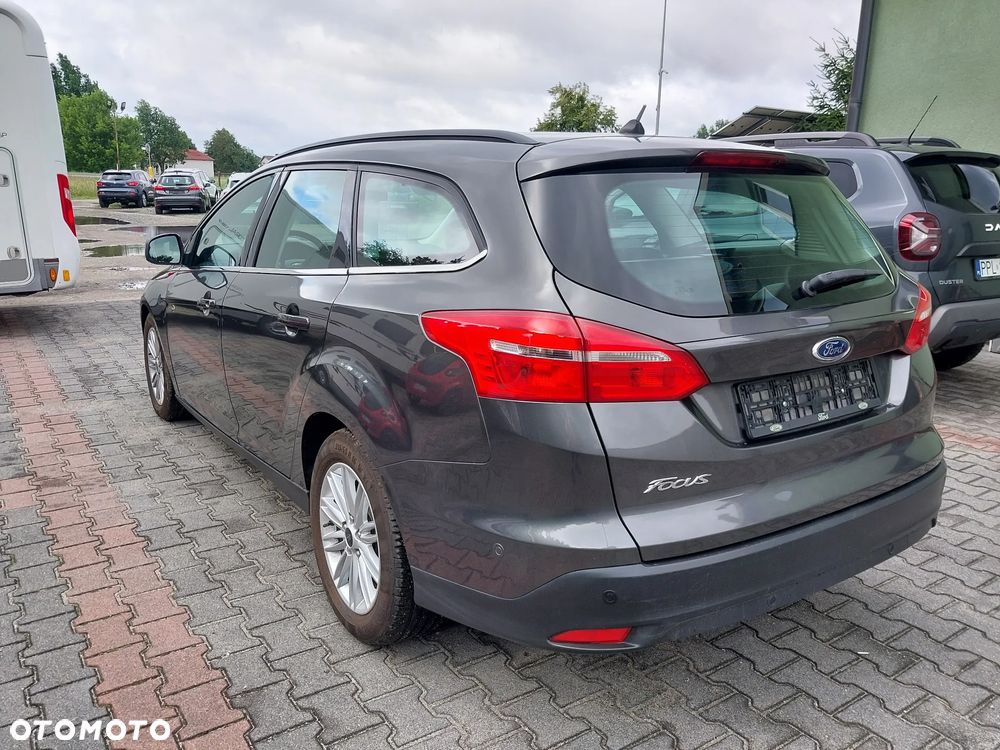 Ford Focus 1.5 TDCi DPF Start-Stopp-System ST-Line - 18