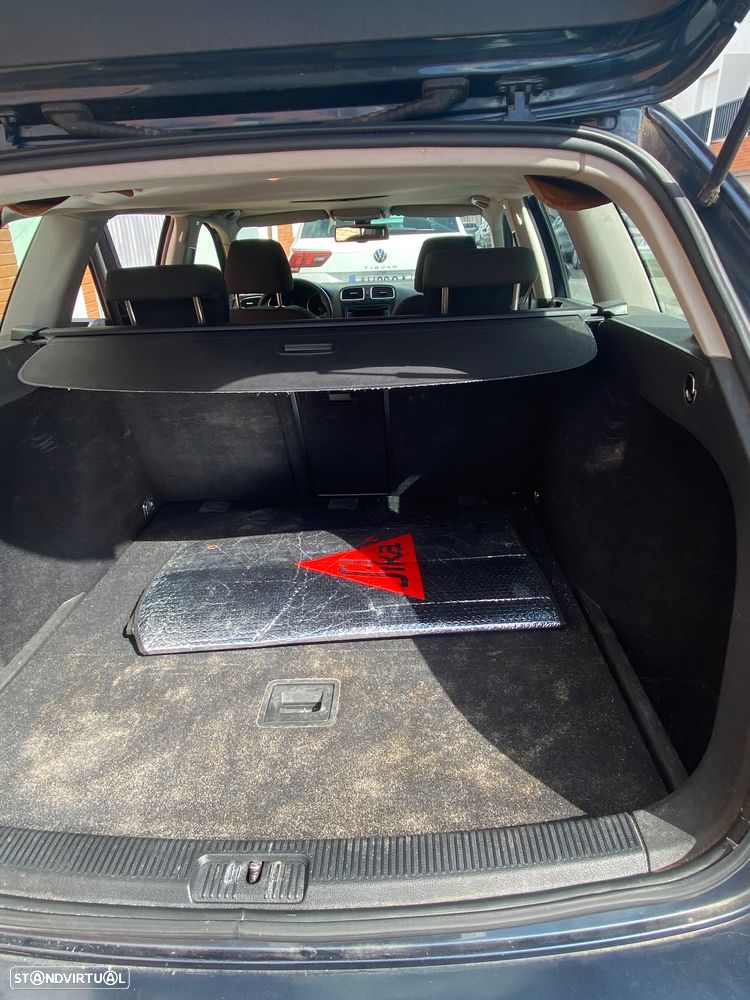 VW Golf Variant 1.6 TDi Confortline - 4