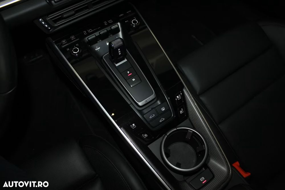 Porsche 911-TURBO-S Standard - 22