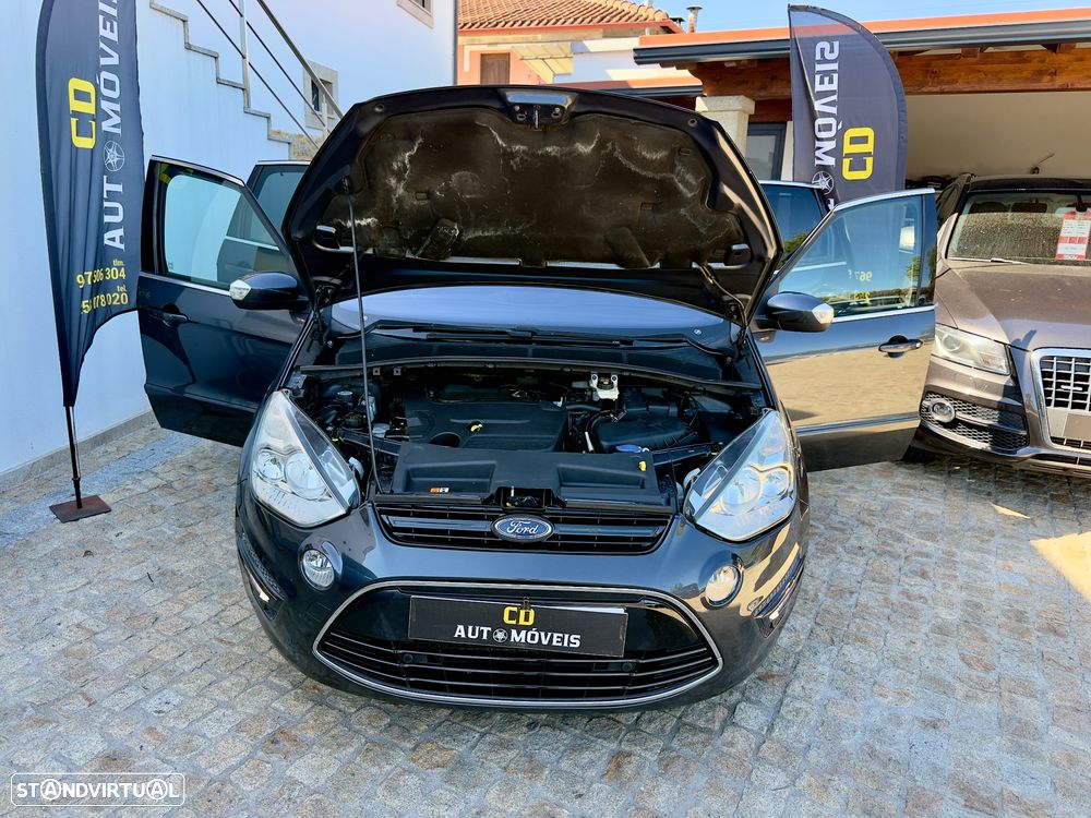 Ford S-Max 2.0 TDCi Titanium 7L - 31