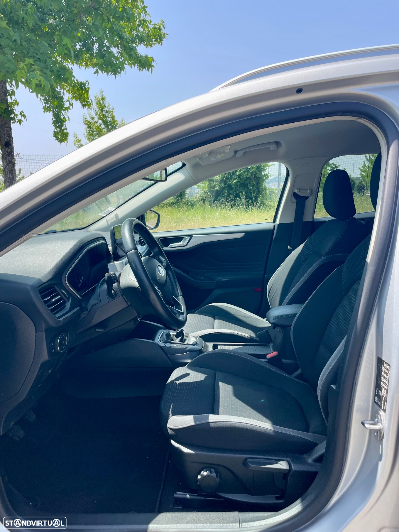 Ford Focus SW 1.5 TDCi EcoBlue Active - 11