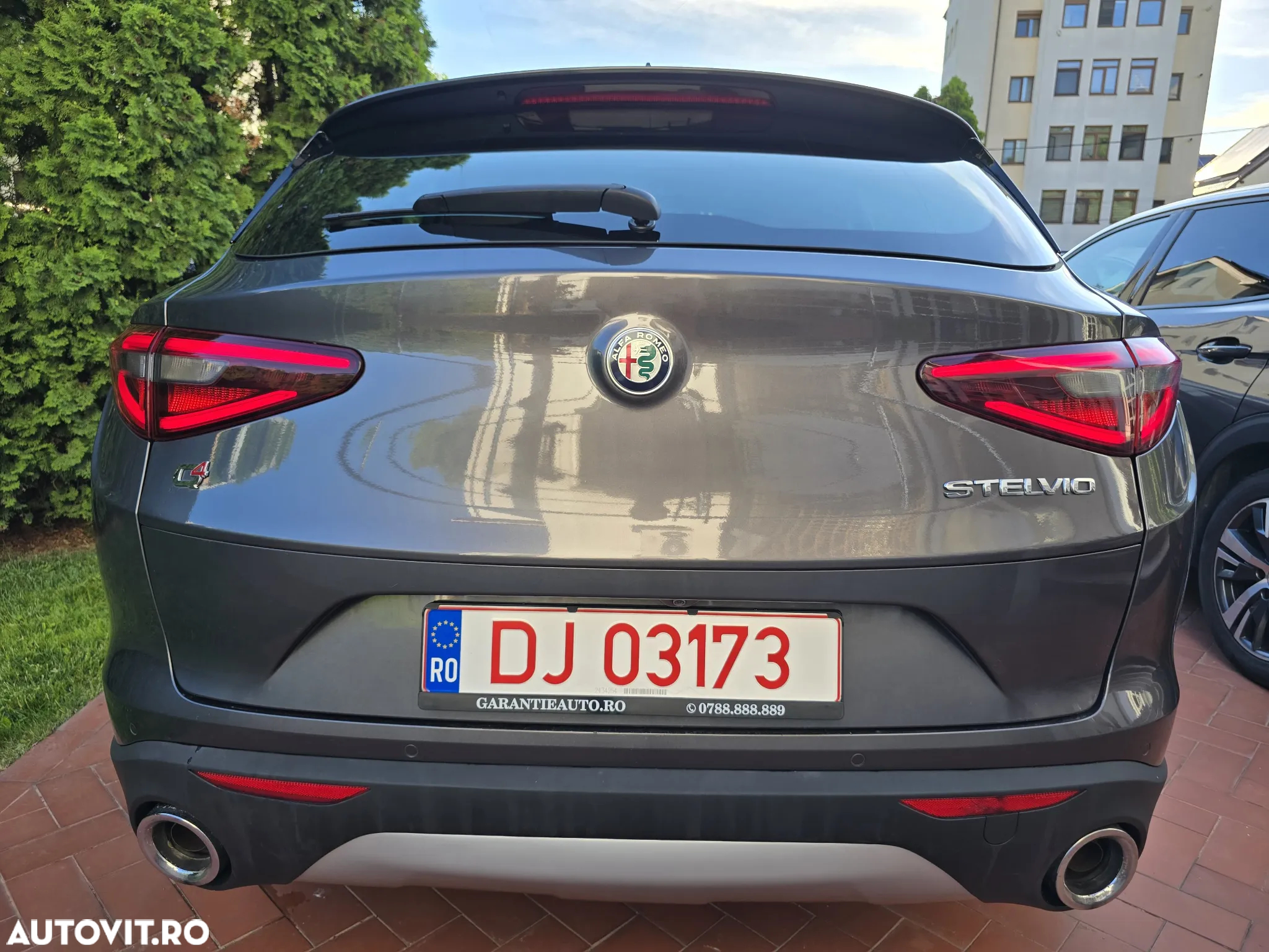 Alfa Romeo Stelvio 2.0 Turbo 16V AT8-Q4 Sprint - 7