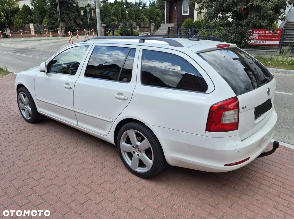 Skoda Octavia 2.0 TDI DPF Ambition - 9