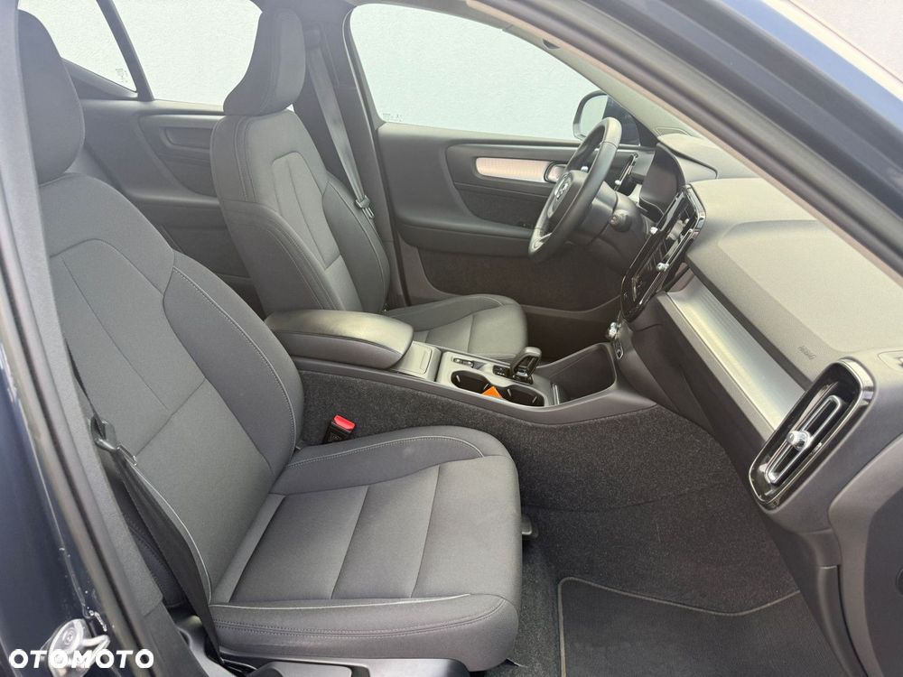 Volvo XC 40 - 23