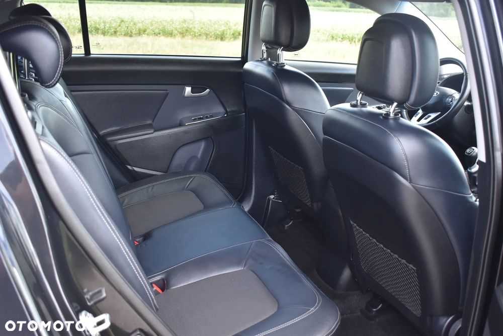 Kia Sportage 2,0 CRDI AWD Dream-Team Edition - 33