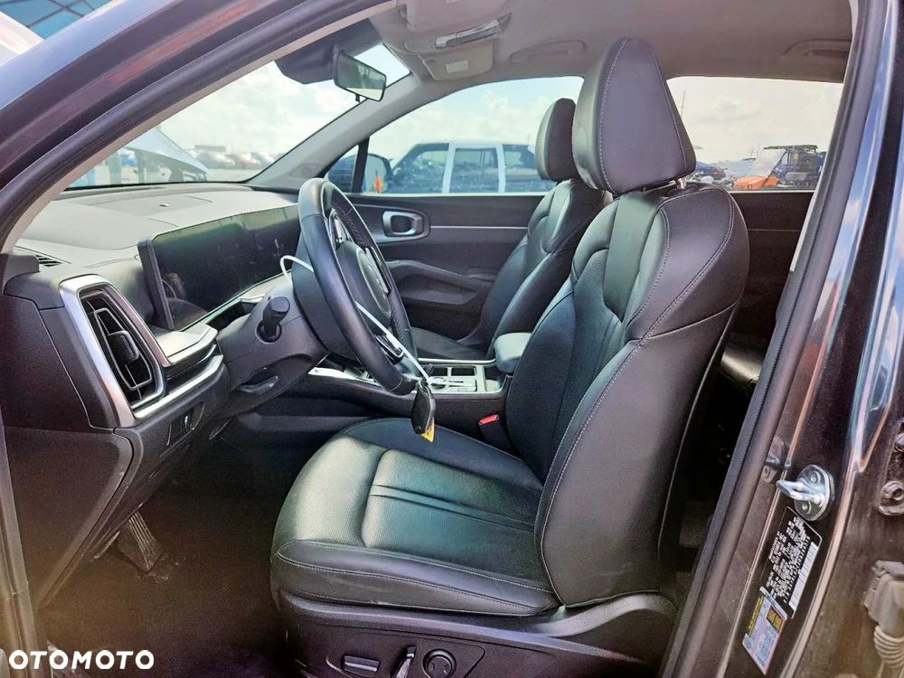 Kia Sorento - 7