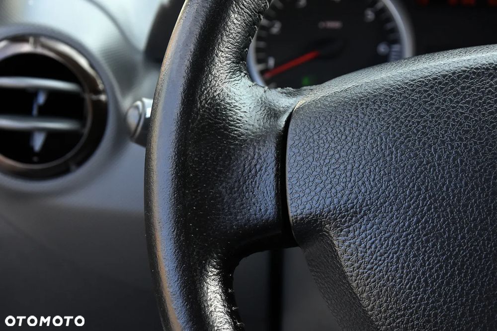 Dacia Duster 1.6 SCe Laureate S&S - 23