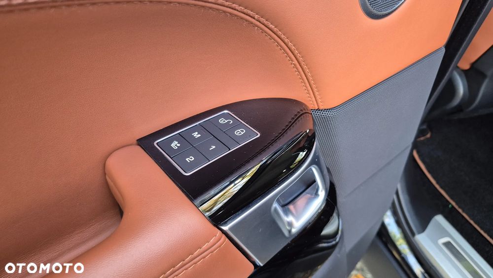 Land Rover Range Rover 4.4SD V8 LWB AB - 18