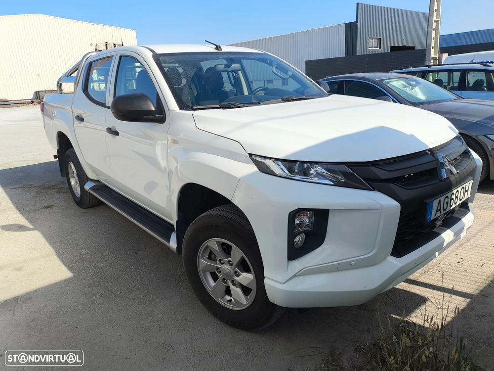 Mitsubishi L200 2.3 DI-D CD Invite Strakar Look 2WD - 1